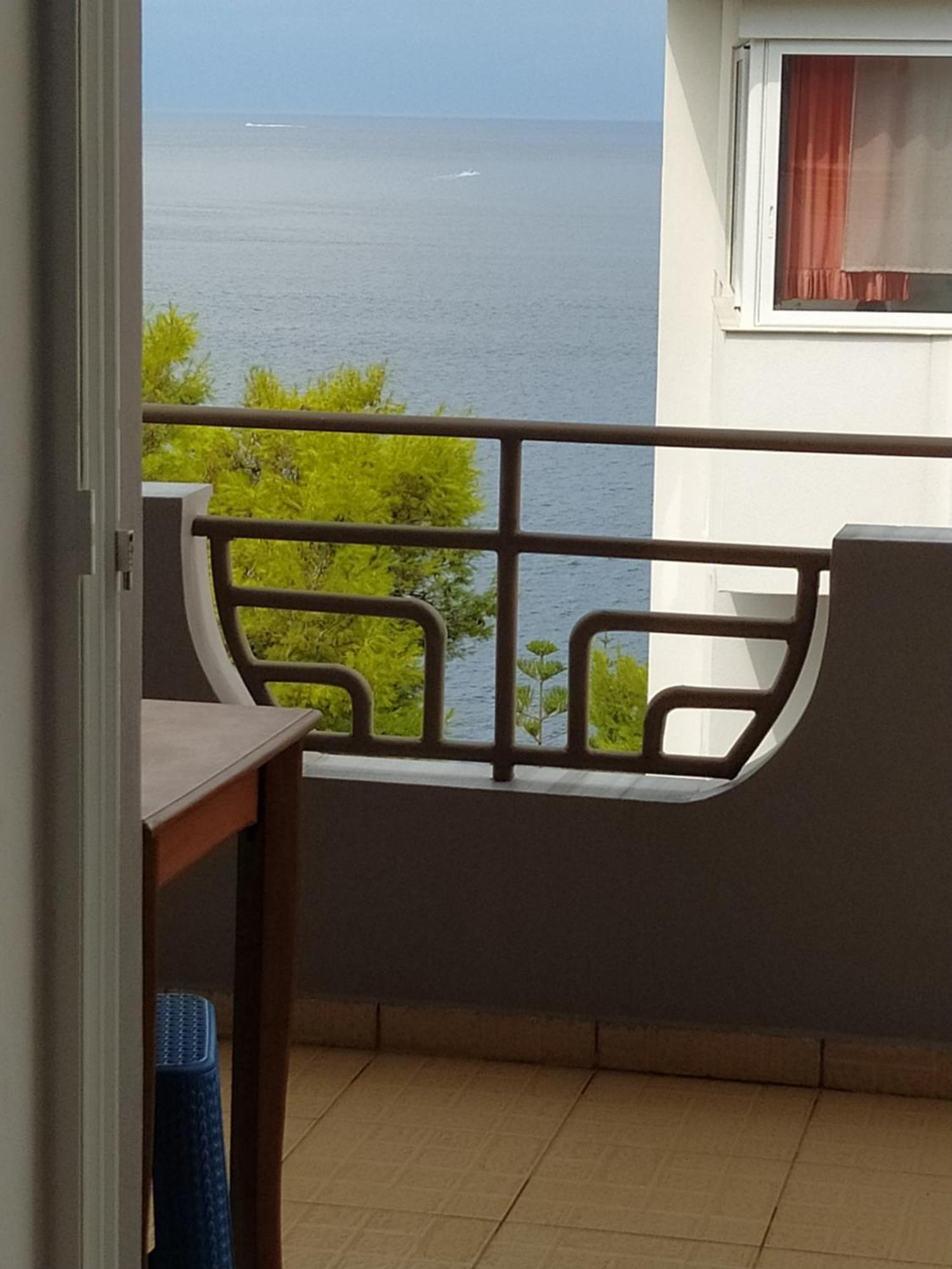 Hotel Chicago Sarandë Exteriör bild